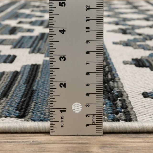 Oriental Weavers™ Torrey 5'x7' Style 1 Area Rug-2