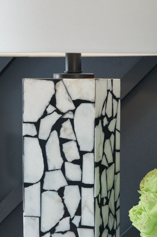 Signature Design by Ashley® Macaria Black/White Table Lamp-2