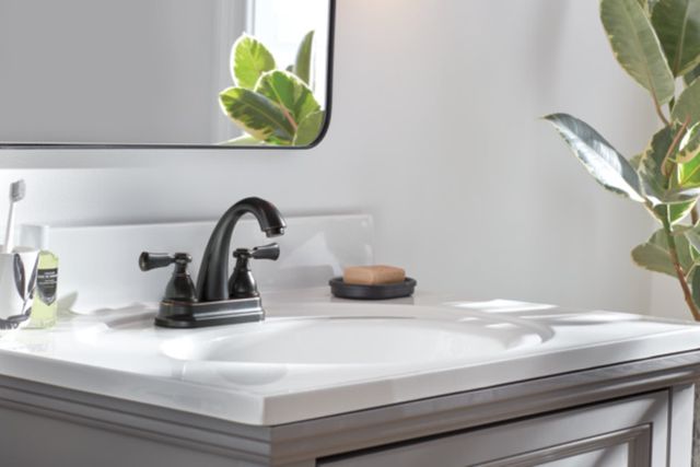 Peerless Elmhurst® Oil Rubbed Bronze 4" 2-Handle Centerset Bathroom Faucet-1