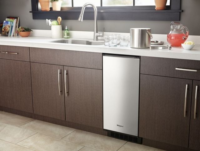 Whirlpool® 15" 25 lb. Stainless Steel Countertop Ice Maker-3