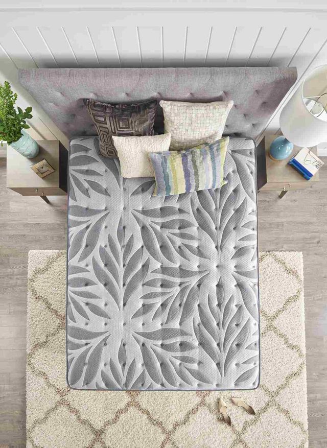 Sealy Queen RMHC Canada 2 Mattress, Boxspring & Bedframe.-4