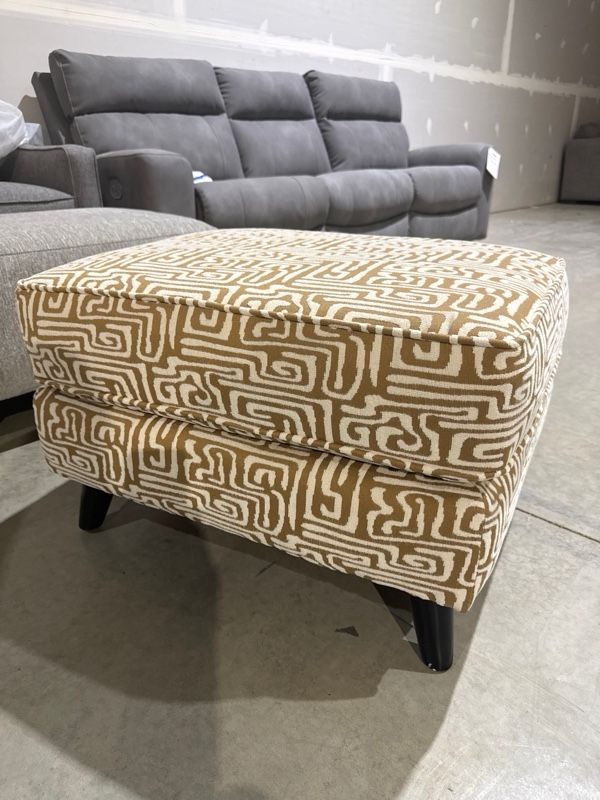 Clearance Fusion Furniture Durango Zeitgeist Squash Accent Ottoman-0