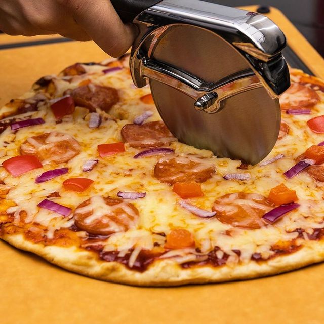 Broil King® Pizza Cutter-4