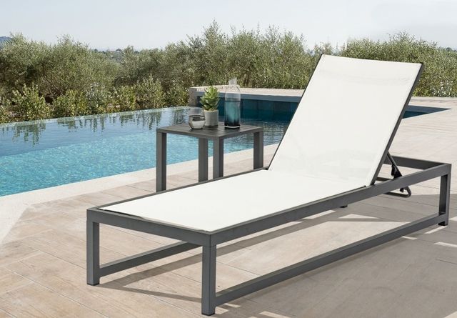 Meridian Furniture Maldives Grey Aluminum 18" Outdoor Patio End Table-2