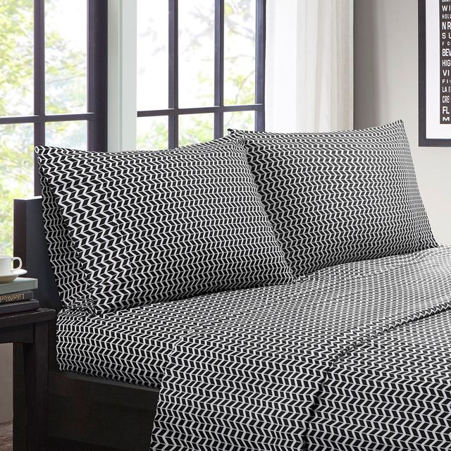 Olliix by Intelligent Design Black Twin XL Chevron Printed Microfiber Sheet Set-4