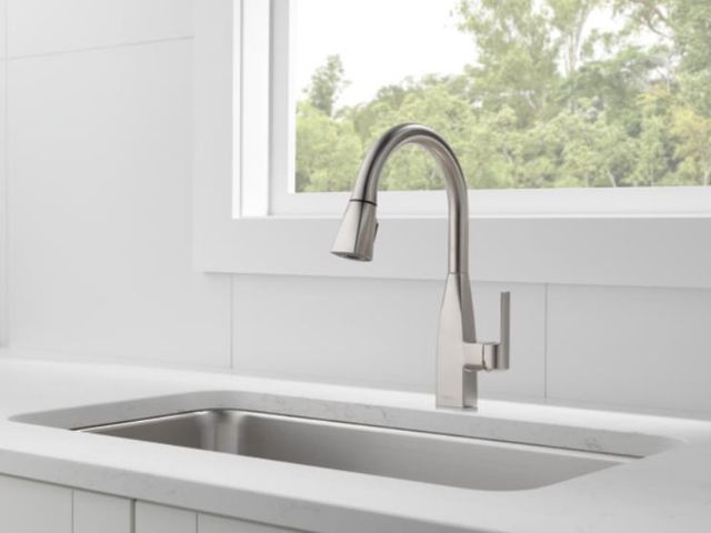 Peerless Xander® Stainless 15" Single Handle Pull-Down Kitchen Faucet-1