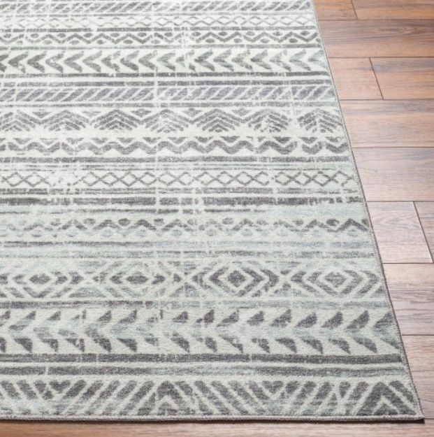 Surya Hera Gray 4'x6' Area Rug-1