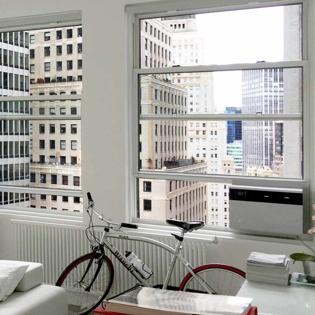 Friedrich Kühl® 8,000 BTU White Window Mount Air Conditioner-3
