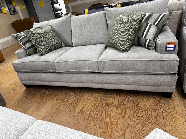 Southern Motion™ Kennedy Sofa-2