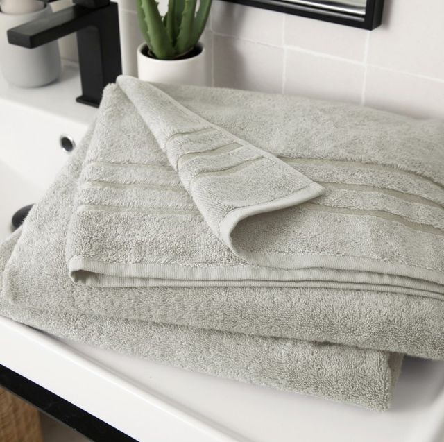Cariloha Harbor Gray Viscose and Turkish Cotton Blend Bath Sheet-4