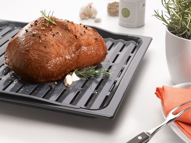 Miele Broiling and Roasting Insert-3