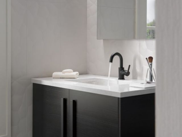Peerless Precept® Matte Black Single Handle Lavatory Faucet-2