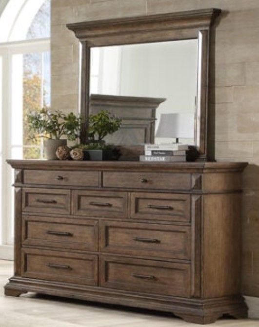 New Classic® Home Furnishings Mar Vista 4-Piece Walnut Queen Panel Bedroom Set-4