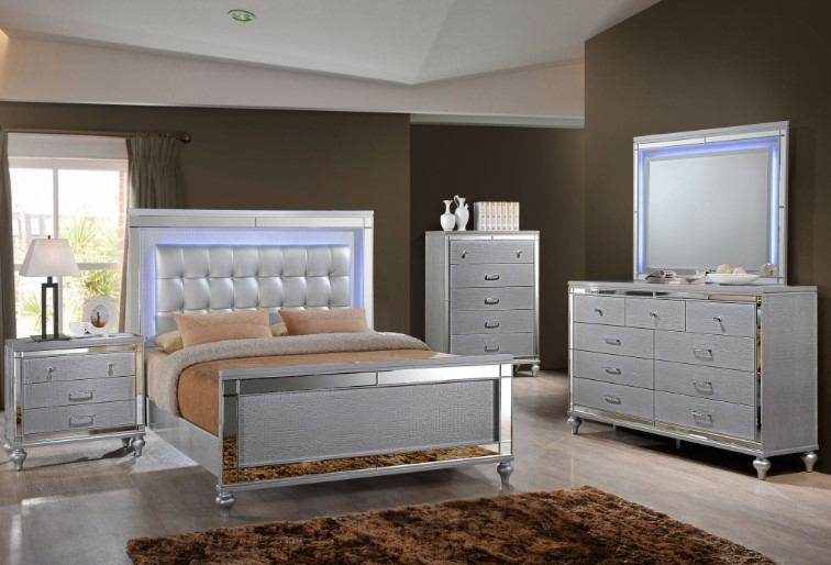 American Wholesale Furniture Valentino Panel Bed - Thumbnail 3