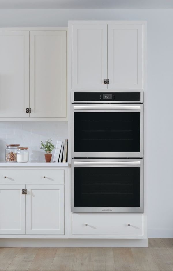 Frigidaire 30” Double Electric Wall Oven Frigidaire Gallery 30” Double Electric Wall Oven