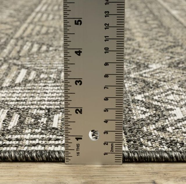 Oriental Weavers™ Gillian 5'x7' Style 5 Area Rug-2
