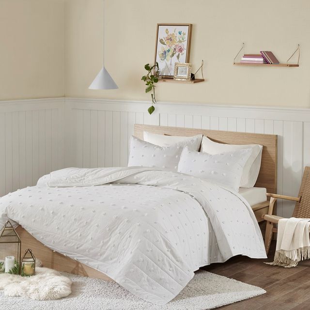 Olliix by Urban Habitat Brooklyn Ivory Full/Queen Cotton Jacquard Coverlet Set-2