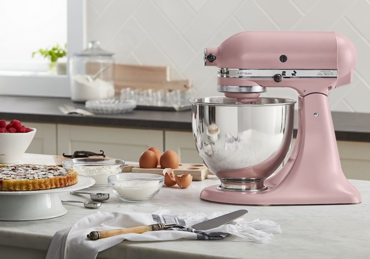 KitchenAid® Artisan® Series 5 Quart Matte Dried Rose Stand Mixer