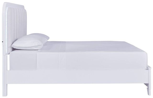Signature Design by Ashley® Jarlee White Queen Upholstered Panel Bed-2