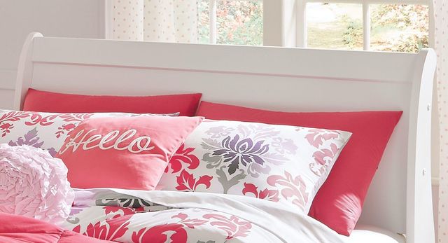 Signature Design by Ashley® Anarasia 5-Piece White Full Sleigh Headboard Set-1