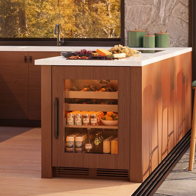 Perlick® G5 ADA 24" 4.5 Cu. Ft. Panel Ready Glass Door Built-In Beverage Center-3