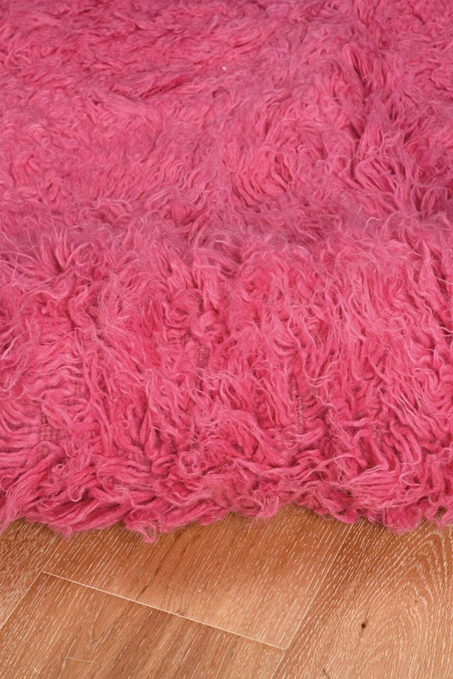 Linon Flokati Fuchsia 5'x8' Area Rug-3