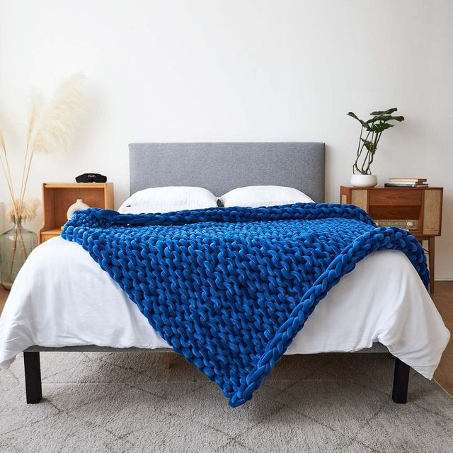 Hush Knit Navy Blue Weighted Blanket-2