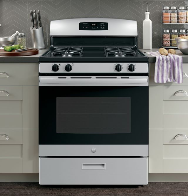 GE® 4 Piece Stainless Steel Kitchen Appliance Package-11