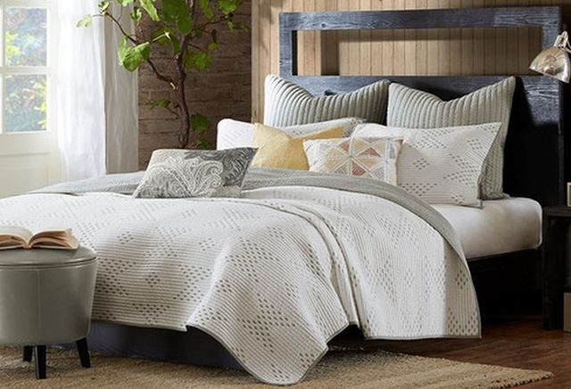 Olliix by INK+IVY Taupe Full/Queen Pacific Coverlet Mini Set-0