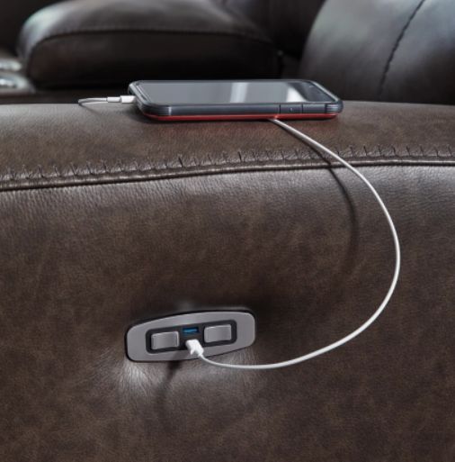 Speakers in Headrest Speakers in Headrest