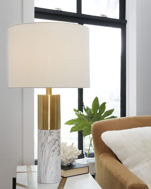 Signature Design by Ashley® Samney 2-Piece Gold/White Table Lamps-3