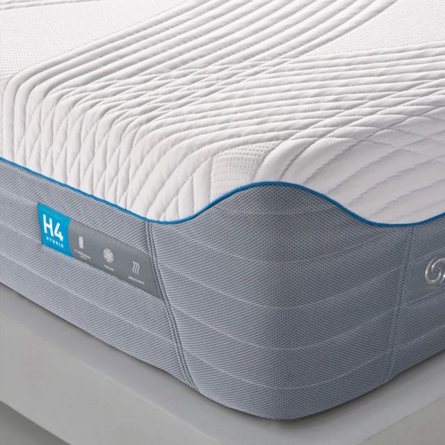 BEDGEAR® H4 Performance® 12" Hybrid Medium Pillow Top King Mattress-2