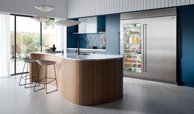 Sub-Zero® Classic Series 36" 20.6 Cu. Ft. Stainless Steel Column Freezer-3