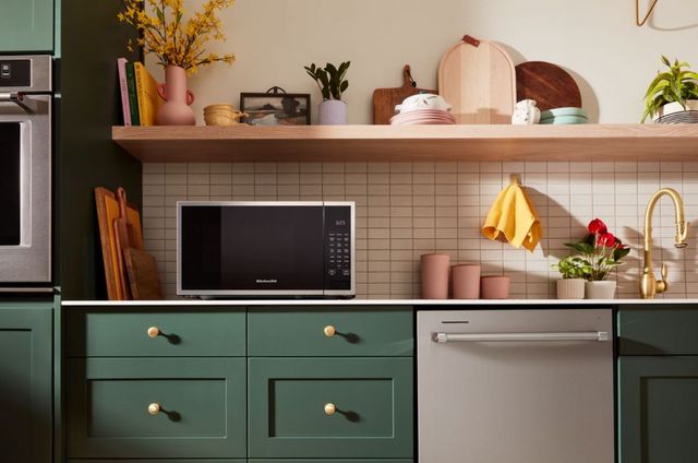 KitchenAid® 2.2 Cu. Ft. PrintShield Stainless Countertop Microwave-8