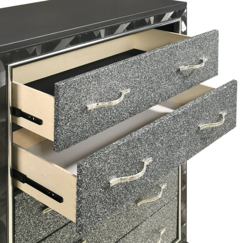 New Classic Home Furnishings Radiance Black Pearl Chest - Thumbnail 5