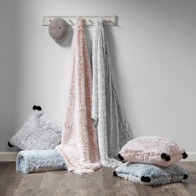 Olliix by Intelligent Design Emma Teal Faux Fur Throw-4