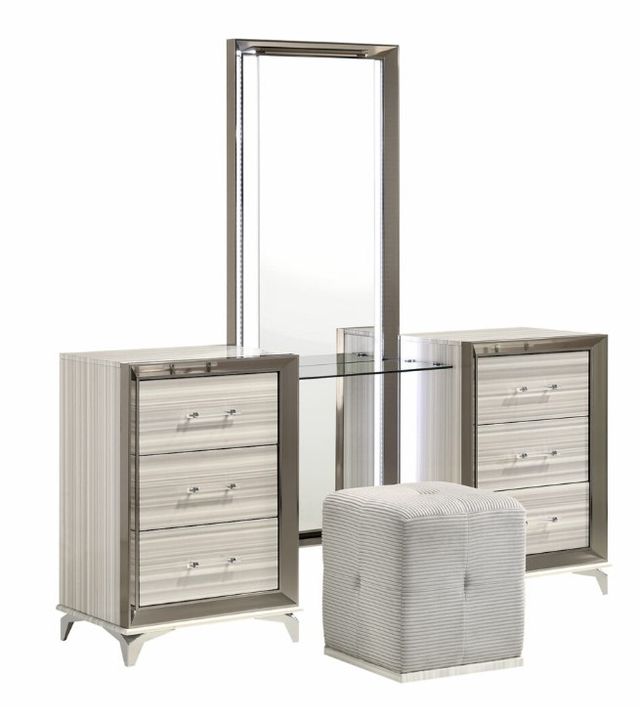Global Furniture USA Zambrano 5-Piece White Queen Bedroom and Vanity Set-3