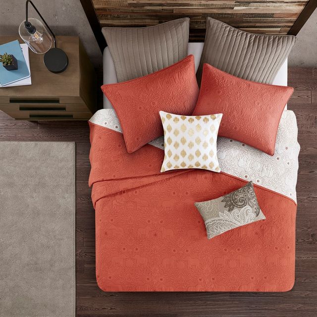 Olliix by INK+IVY 3 Piece Coral King/California King Kandula Coverlet Mini Set-3