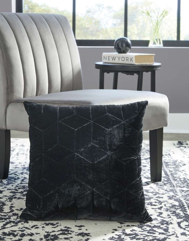 Signature Design by Ashley® Darleigh Black Pillow-4