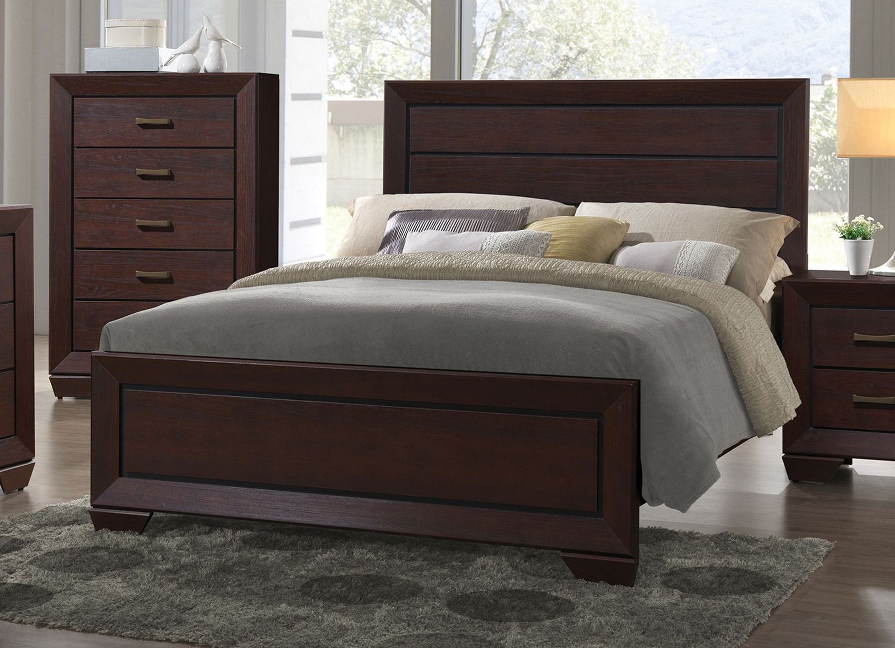 Coaster Kauffman 4-Piece Queen Bedroom Set - Thumbnail 4