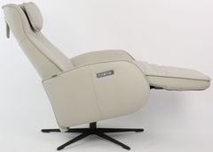 Fauteuil inclinable pivotant Modern Living en cuir Fjords®