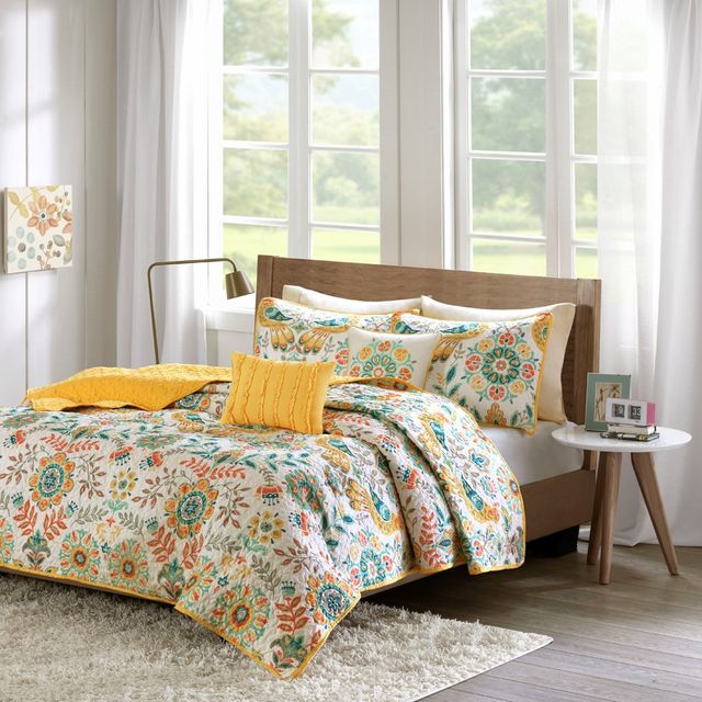 Olliix by Intelligent Design Nina Multi-Colored King/California King Reversible Coverlet Set-3
