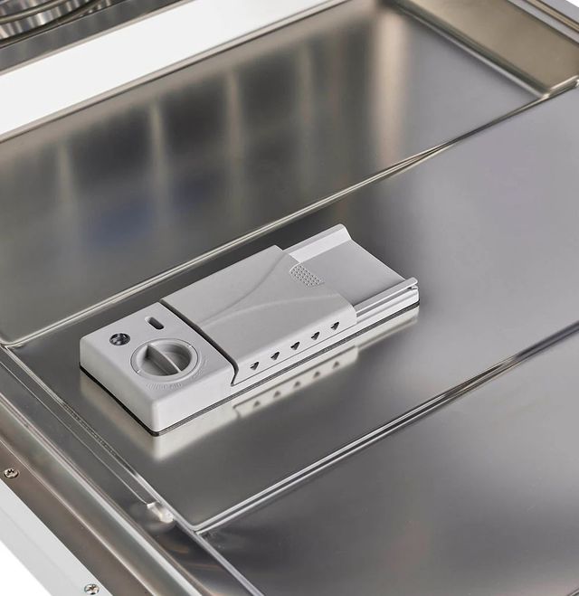Unique® Appliances Classic Retro 24" Ocean Mist Turquoise Built In Dishwasher-2