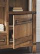 Armoire d'appoint Roybeck Signature Design by Ashley®-2