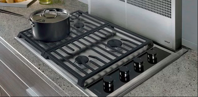 Wolf® 30" Stainless Steel Transitional Liquid Propane Cooktop-2