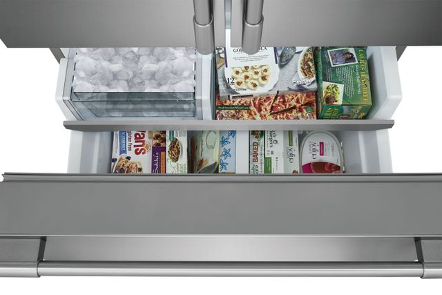 Réfrigérateur à portes françaises de 36 po à profondeur comptoir Frigidaire Professional® de 22.6 pi³ - Acier inoxydable résistant aux traces de doigts-6