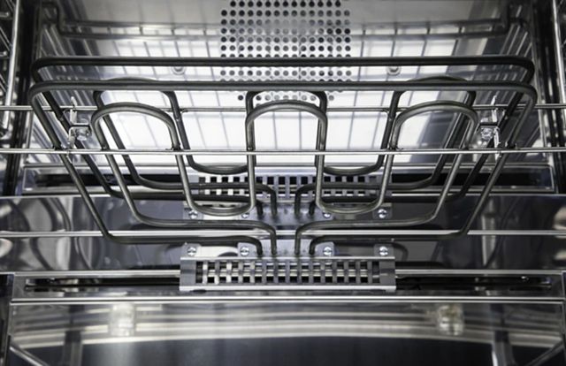 Viking® Tuscany 66" Splash Pro Style Dual Fuel Range with 2 Induction-2