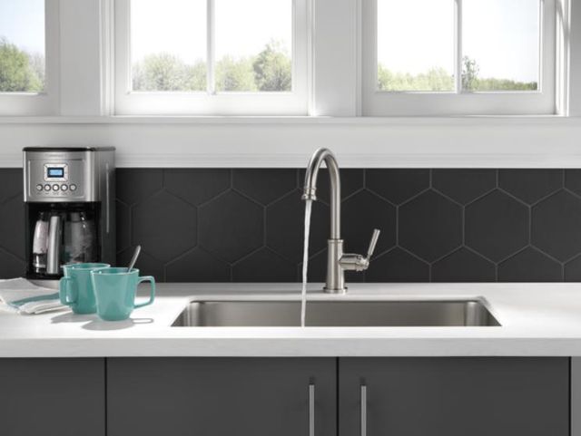 Peerless Westchester® Stainless Single Handle Kitchen Faucet-3