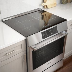 Bosch 800 Series 30" Stainless Steel Slide-in Induction Range
