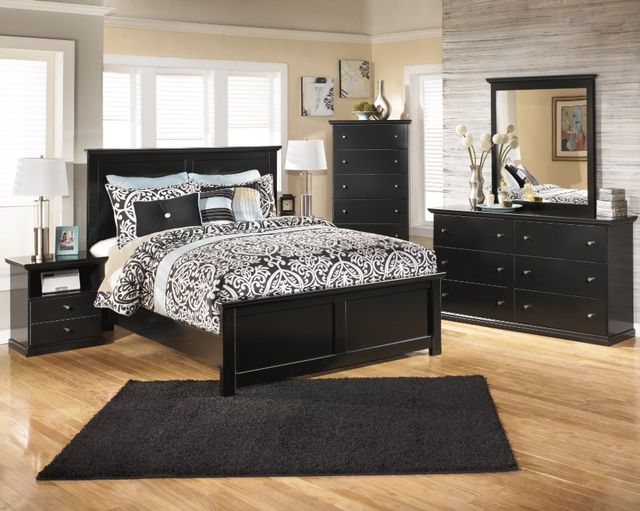 Signature Design by Ashley® Maribel Black Chest-3